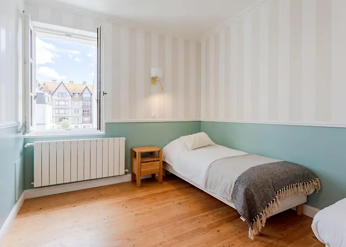 Maison De By Interhome