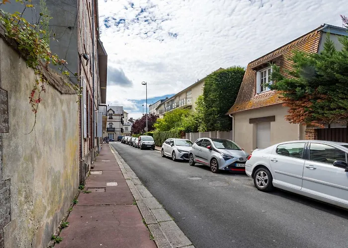 Maison De By Interhome *