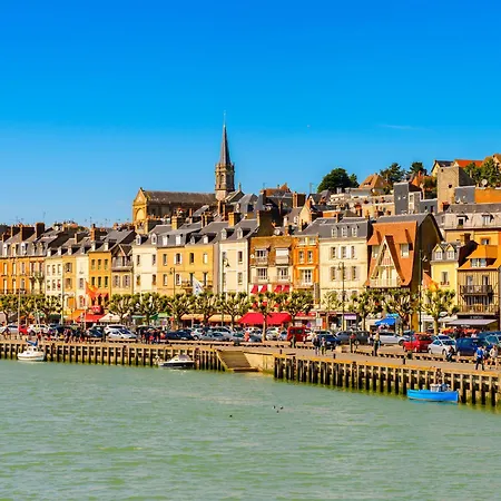 Сasa de vacaciones Maison De By Interhome Deauville